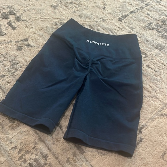 Alphalete Amplify Biker Shorts NEW - Picture 8 of 10